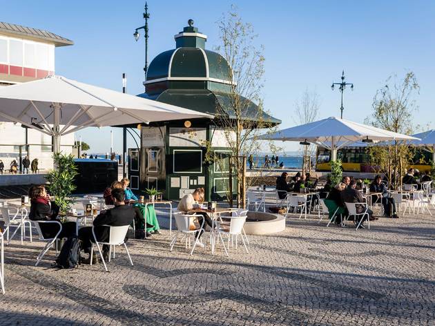 Beers terrace in Lisbon summer, pandemic in Lisbon, tourism is allowed in Lisbon 2021