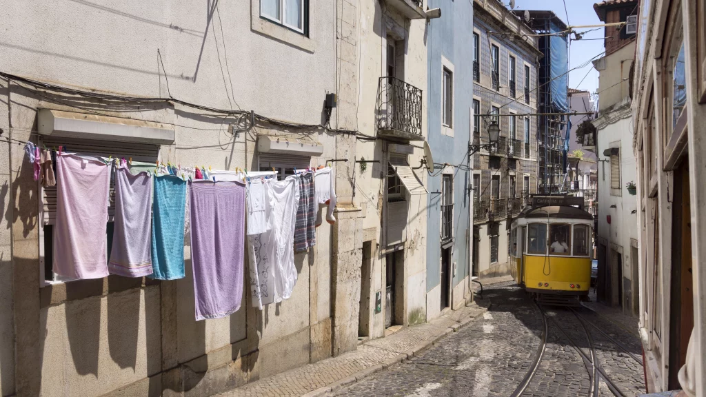alfama, the oldest neighbourhood in Lisbon